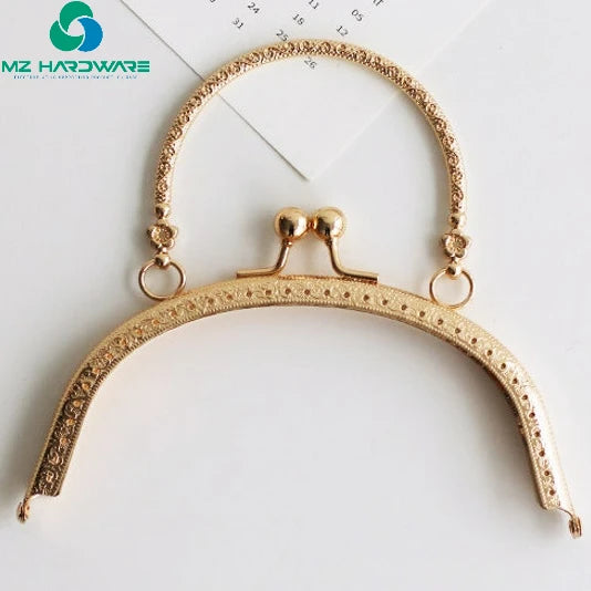MZhardware 16.5cm Antique Bronze Metal Purse Frame Sewing Handle Purse Frame Wallet Making Supply with Embossed Design
