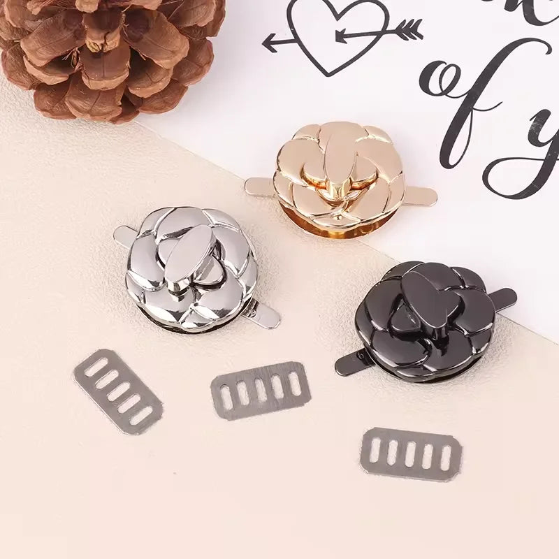 New Design Flower Shape Purse Locks Handbag Closure Clasp Handbag Hardware Accessories Twist Lock for Bags Magnetic Lock for Bag