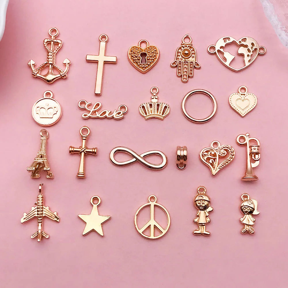 Variety of Metal Bag Decorations Pendant for Women Novelty Charm for Jewelry Gold Plated Lucky Fashion Jewelry Pendants Charm