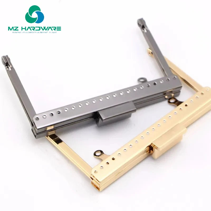 MZ Customized 10.5cm square Smooth Feet Kiss Lock with square Head Gold Plated Mouth Luggage Hardware Clip Wholesale Bag Frame