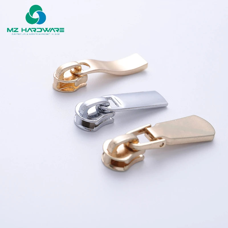 MZhardware #3 High-End Ladies Bag Accessories Custom Small Pull Iron Teeth Locomotive Metal Zipper Puller Small Pull Head Bags