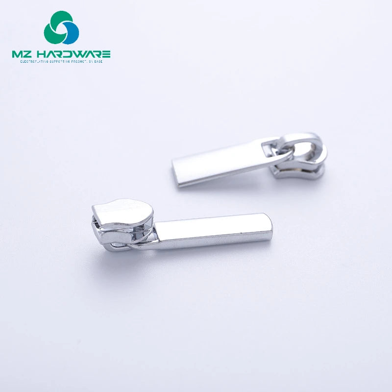 MZhardware #3 High-End Ladies Bag Accessories Custom Small Pull Iron Teeth Locomotive Metal Zipper Puller Small Pull Head Bags