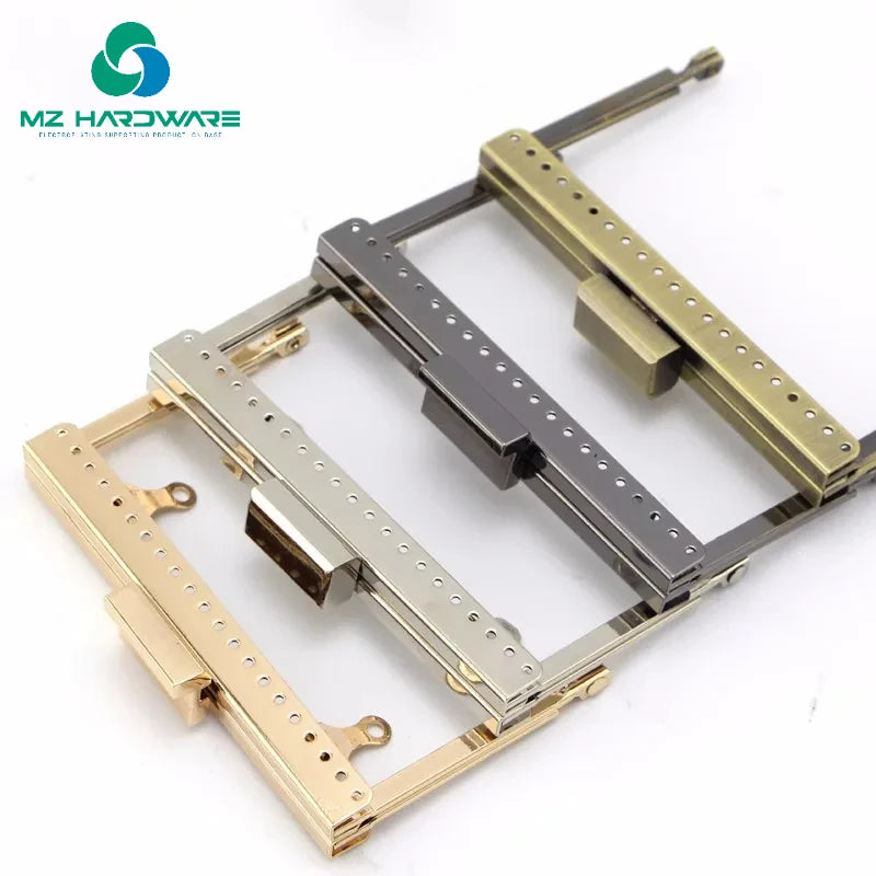 MZ Customized 10.5cm square Smooth Feet Kiss Lock with square Head Gold Plated Mouth Luggage Hardware Clip Wholesale Bag Frame