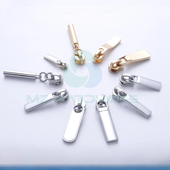 MZhardware #3 High-End Ladies Bag Accessories Custom Small Pull Iron Teeth Locomotive Metal Zipper Puller Small Pull Head Bags