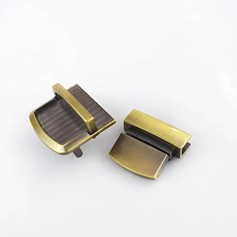 MZhardware Wholesale Price Metal Hardware Purse Push Triangle Purse Lock Hardware Leather Purse Press Twist Locks for Handbag