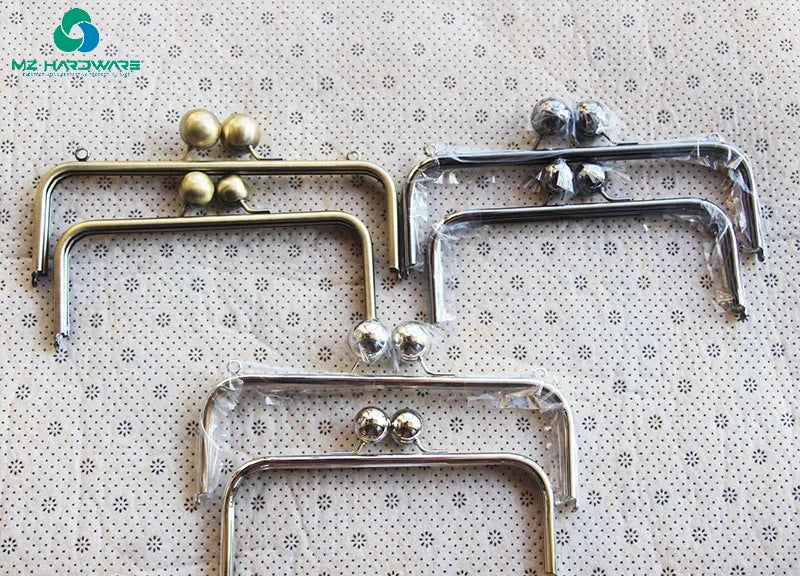 MZhardware Big Ball Clasp 22 mm DIY Antique Brass Metal Purse Frame Ring Kiss Clasp Handle for Bag Craft Bag Making Wallet Clip