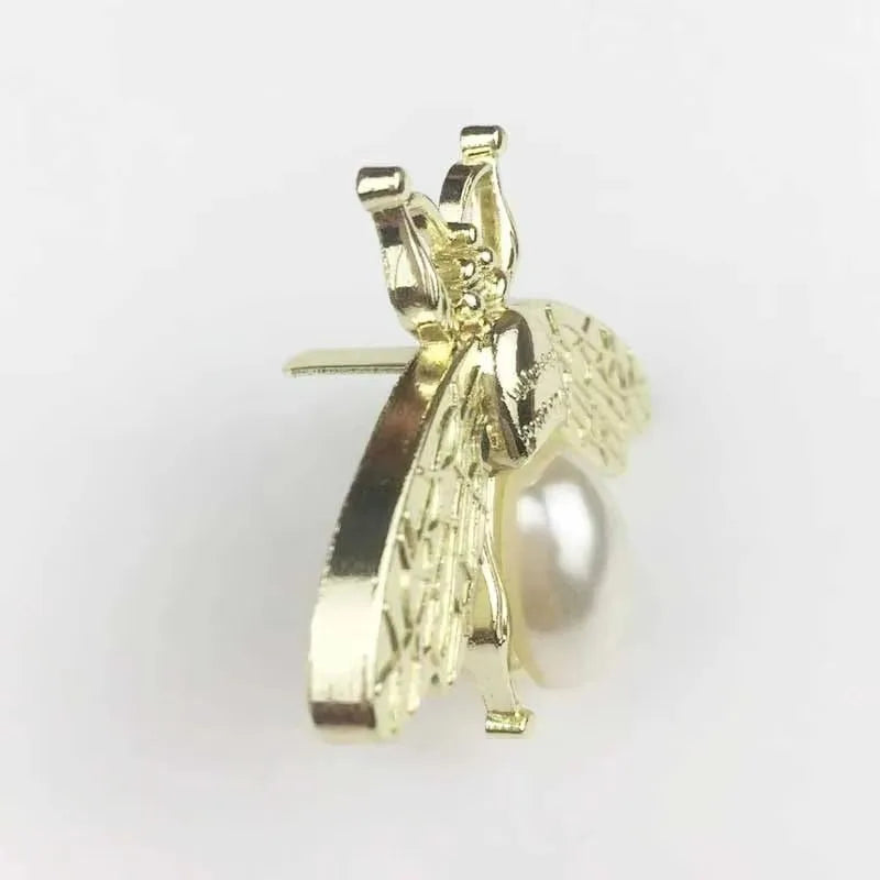 High Quality Customized Luxury Brand Hardware Bag Buckle Honey Bee Label Accessories Jewelry Alloy Pearl High Lock Tag Luggage