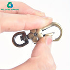 Flower Shape Dog Hook for Bags Dog Collar with Swivel Snap Carabiner Clip Material Spring Swivel Hook Bag Accessories
