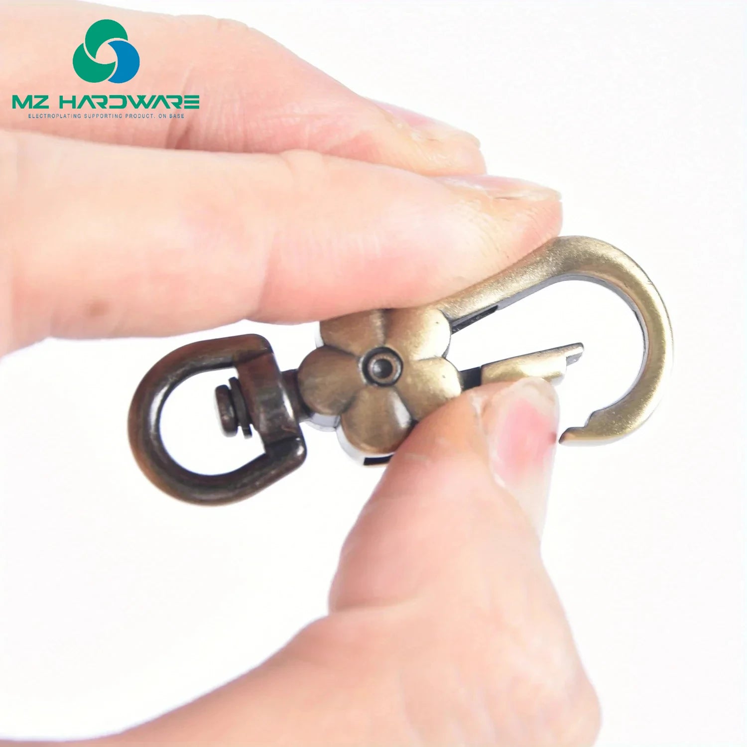 Flower Shape Dog Hook for Bags Dog Collar with Swivel Snap Carabiner Clip Material Spring Swivel Hook Bag Accessories