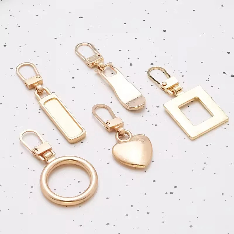 Custom Metal Zipper Puller Pendants Pull Head Good Quality Heart Shaped Accessories Detachable Clothes Zip Puller for Bags
