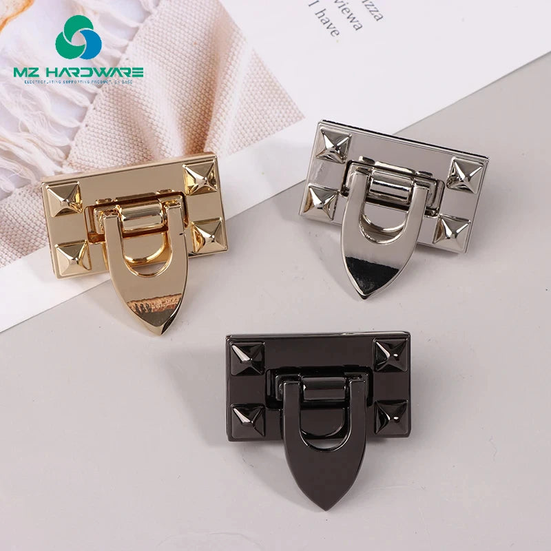 MZhardware Wholesale Metal Turn Twist Lock Buckles for DIY Women Handbag Bag Purse Hardware Closure Clasp Bags Parts Accessories