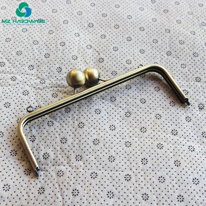 MZhardware Big Ball Clasp 22 mm DIY Antique Brass Metal Purse Frame Ring Kiss Clasp Handle for Bag Craft Bag Making Wallet Clip