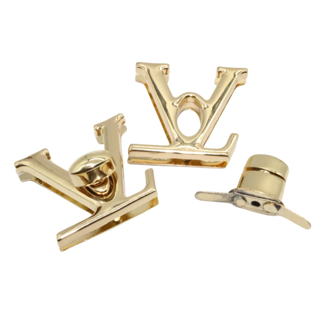 High Quality Gold Metal Buckles with Custom Logo DIY Hardware Accessories for Handbag Making Strap Hook Lock Type Bag Straps