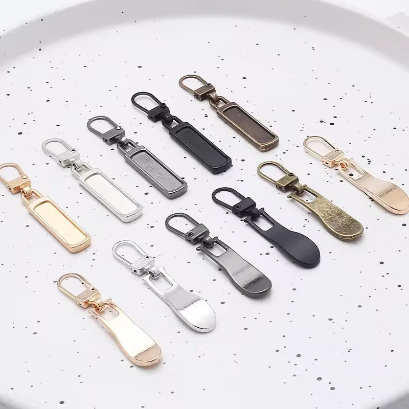 Custom Metal Zipper Puller Pendants Pull Head Good Quality Heart Shaped Accessories Detachable Clothes Zip Puller for Bags