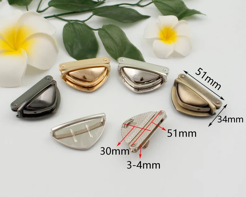 MZ Alloy Handbag Accessories Triangle Shape Lock Hardware Snap Clasps Closure Twist Buckle Purse Switch Luggage