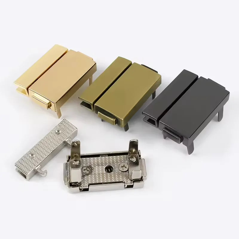 Good Quality Magnetic Snap Turn Twist Metal Lock for Bag Hardware Lock Light Gold Press Push Spring Lock for Handbag